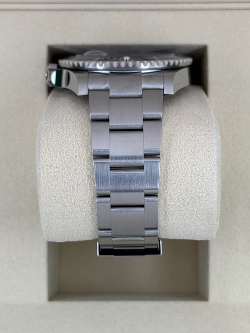 NEW 2025 Rolex Submariner 41mm 126610LN Stainless Steel Black Dial - Image 6