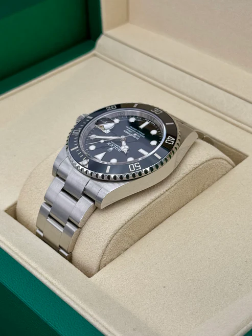 NEW 2025 Rolex Submariner 41mm 126610LN Stainless Steel Black Dial - Image 9