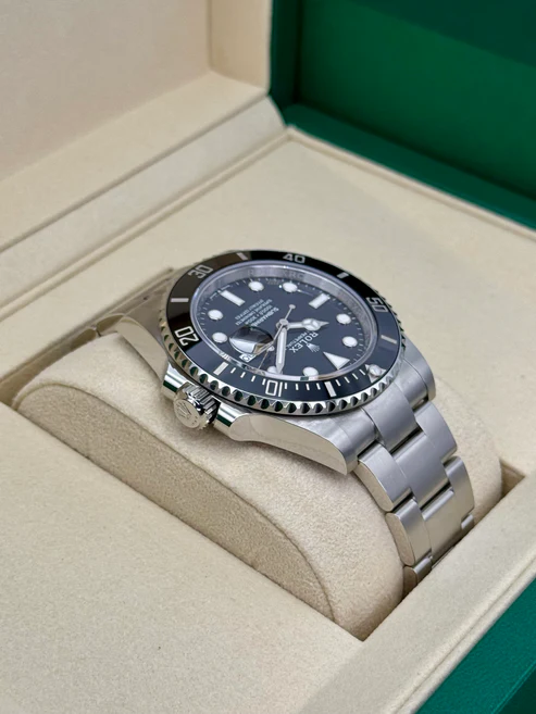 NEW 2025 Rolex Submariner 41mm 126610LN Stainless Steel Black Dial - Image 10